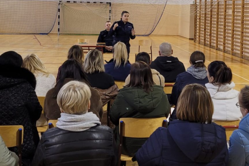 O bezpieczeństwie w szkole podczas policyjnego spotkania