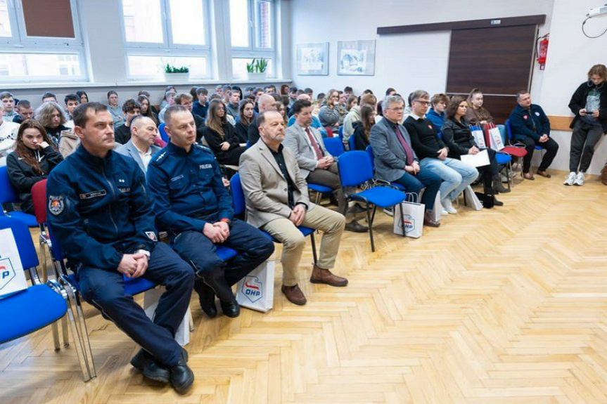 Odblaski ratują życie - startuje ważna kampania w Krośnie