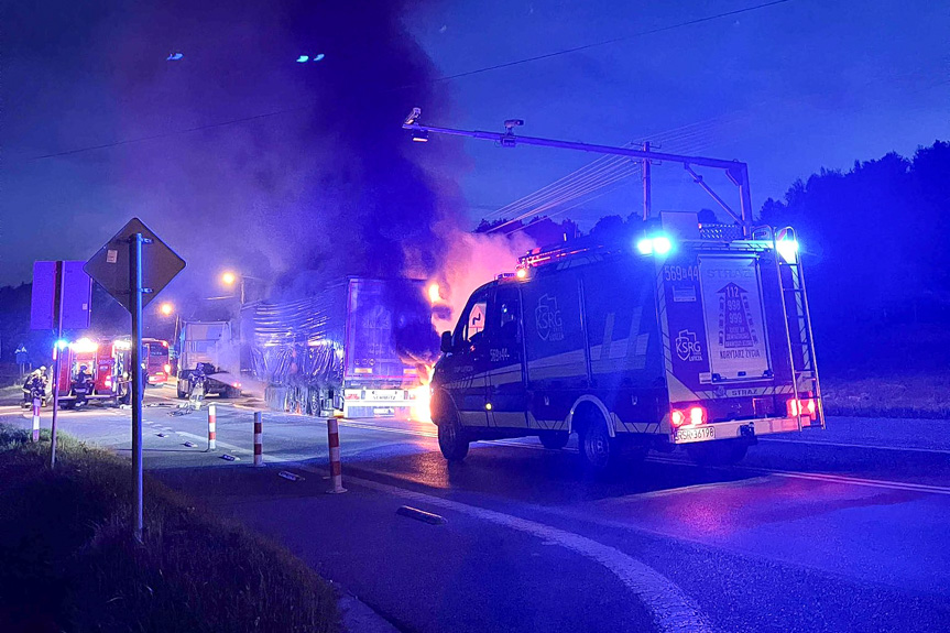 Pożar naczepy na DK19 
