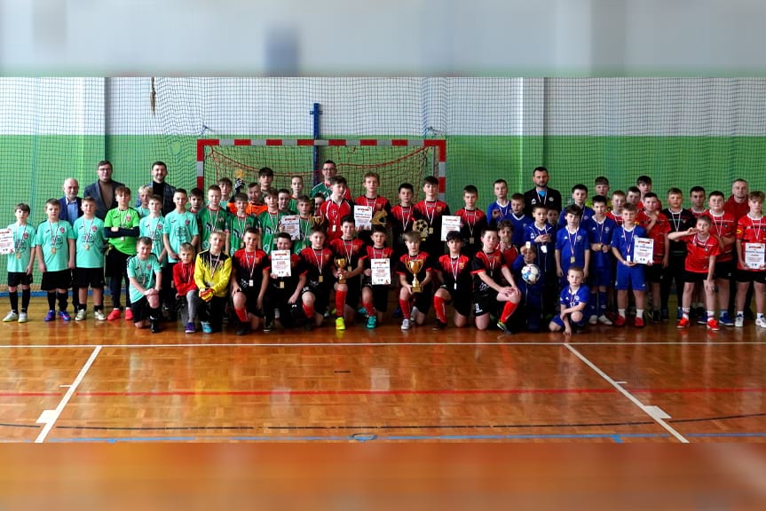 Sportowa sobota w Lubatowej. Młodzi piłkarze walczyli o Puchar Burmistrza