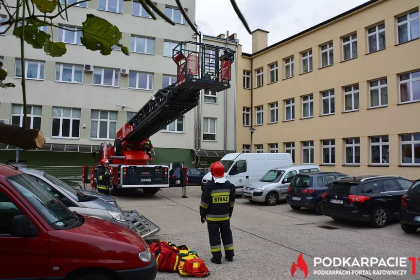 Ewakuacja Podkarpackie Urzędu Wojewódzkiego w Tarnobrzegu