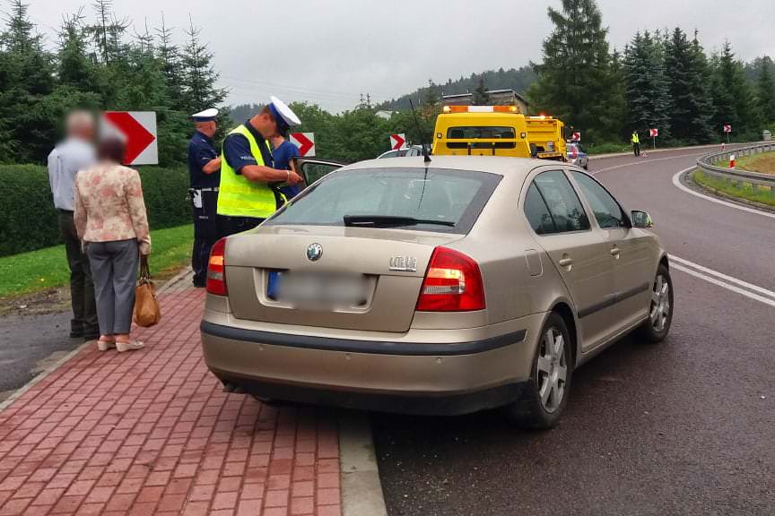 Kolizja 3 samochodów w Woli Komborskiej