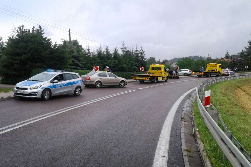 Kolizja 3 samochodów w Woli Komborskiej