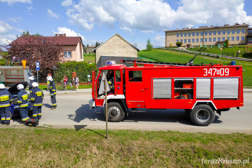 Kolizja drogowa na skrzyżowaniu w Kopytowej