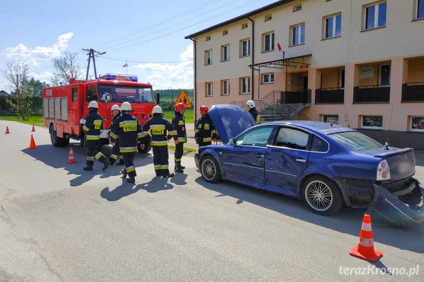 Kolizja drogowa na skrzyżowaniu w Kopytowej