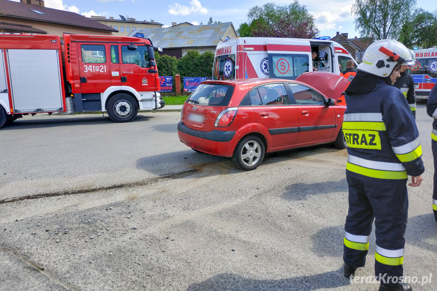 Kolizja drogowa na skrzyżowaniu w Kopytowej