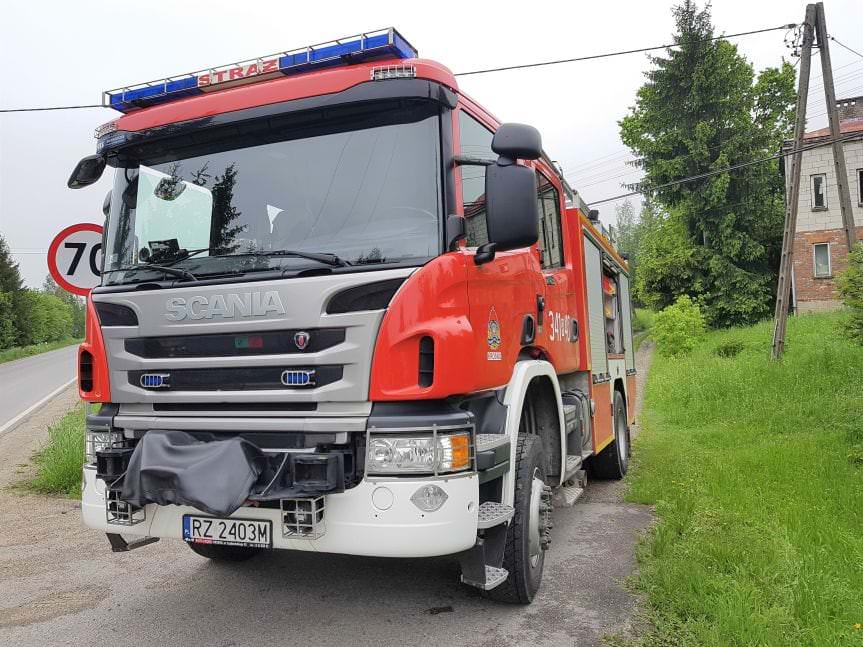 Kolizja drogowa w Korczynie. Kierujący trafił do szpitala