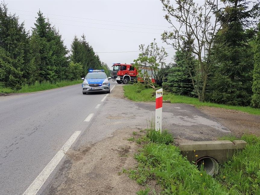 Kolizja drogowa w Korczynie. Kierujący trafił do szpitala