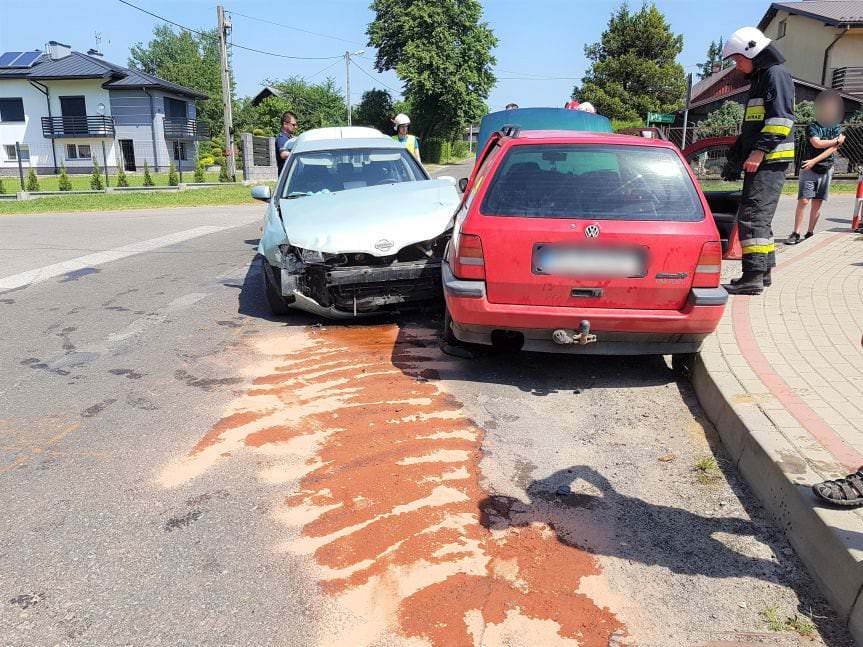 Kolizja na skrzyżowaniu w Jedliczu