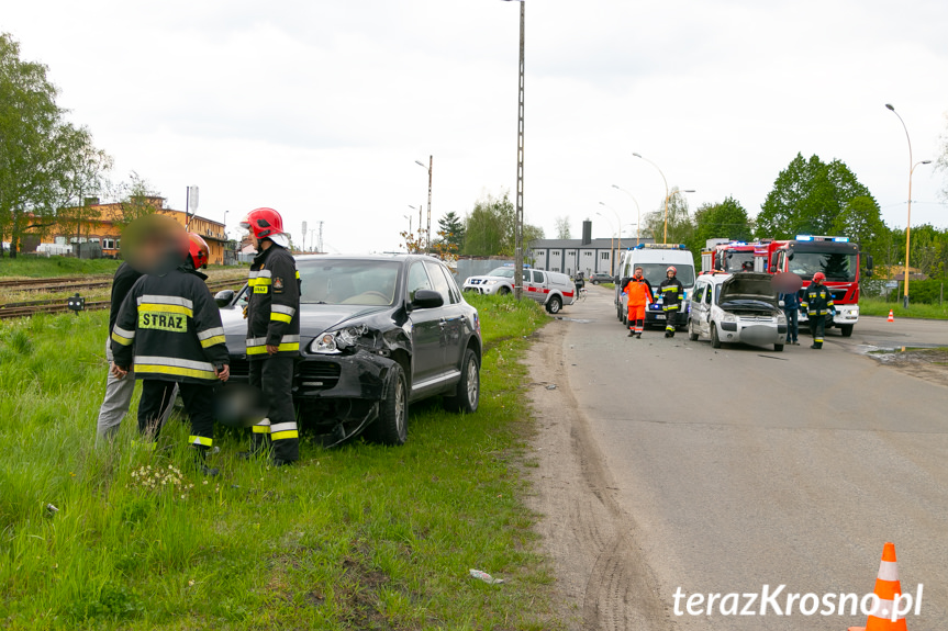 Kolizja w Krośnie. Zderzenie porsche i citroena