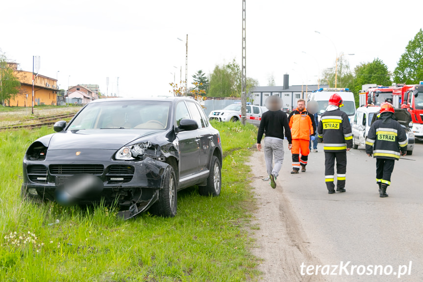 Kolizja w Krośnie. Zderzenie porsche i citroena