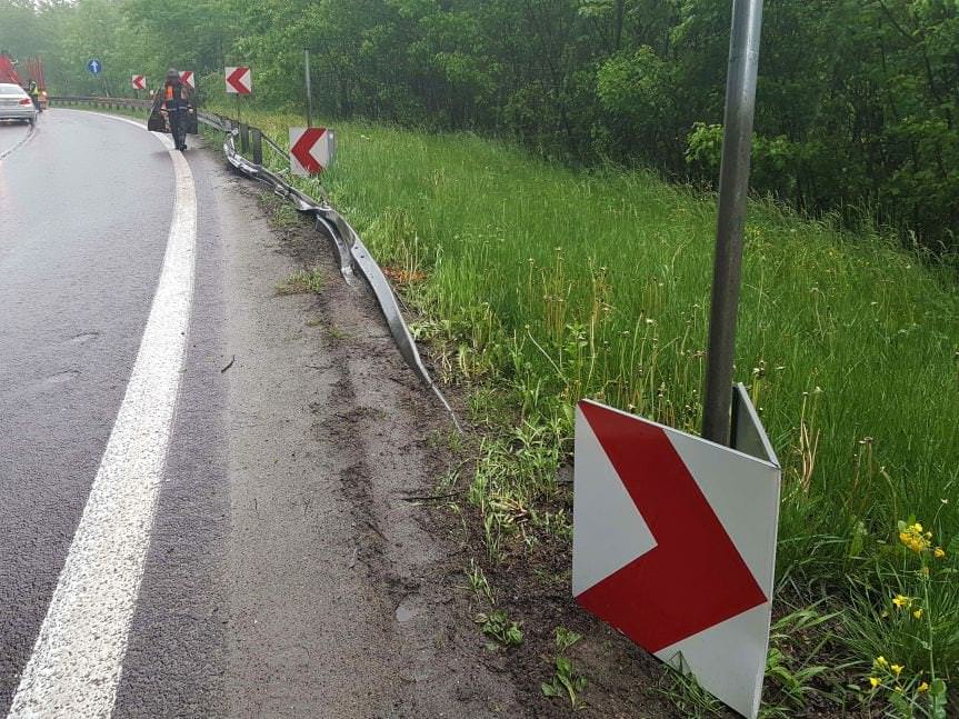 Kombornia. Doprowadził do zdarzenia drogowego, następnie odjechał