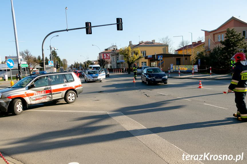 Krosno. Kolizja na Lwowskiej z udziałem 4 samochodów