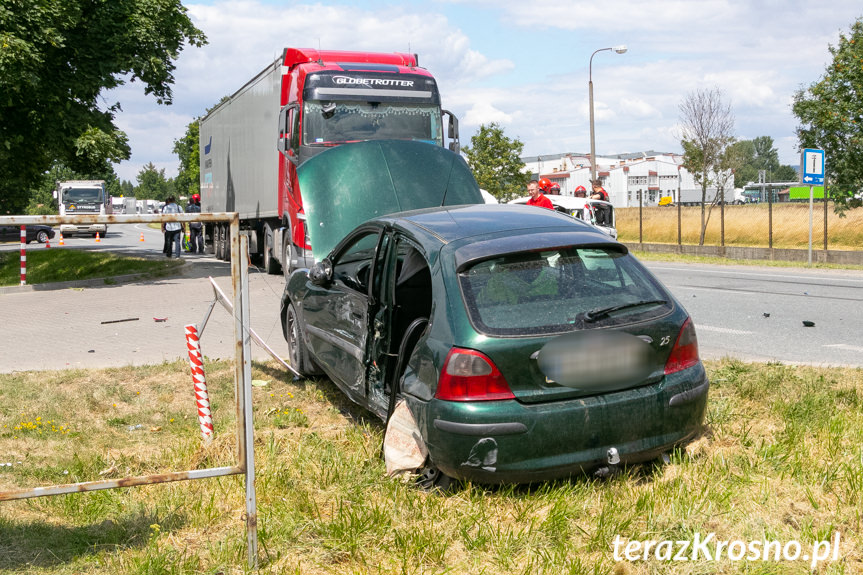 Krosno. Kolizja z udziałem czterech pojazdów