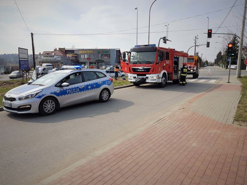 Krosno. Najechanie na tył pojazdu na ulicy Bieszczadzkiej