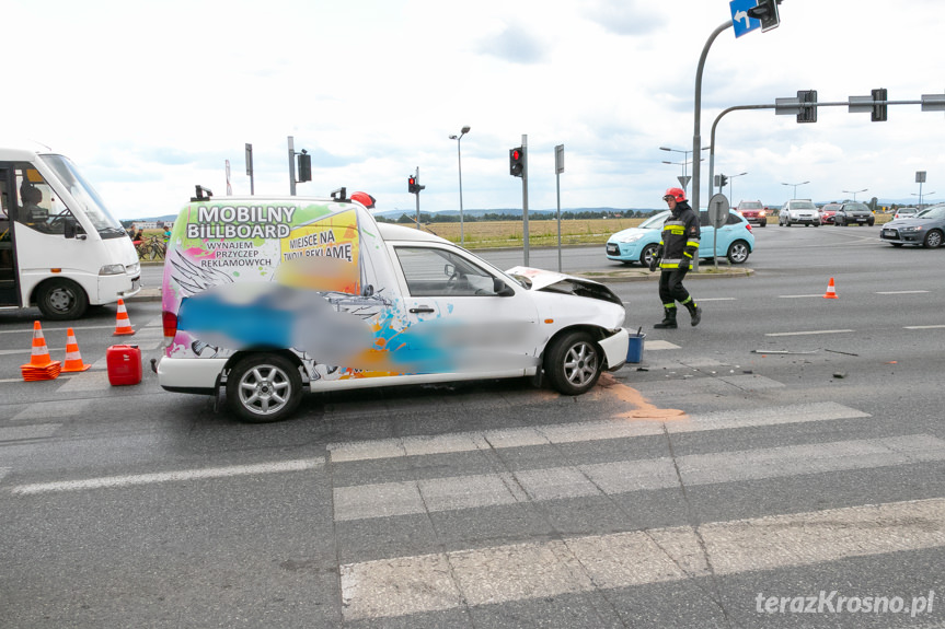 Krosno. Wypadek z udziałem samochodu WORD