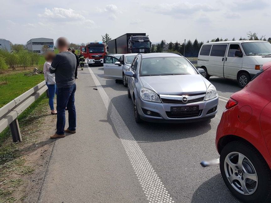 Krosno. Zderzenie pięciu samochodów osobowych 