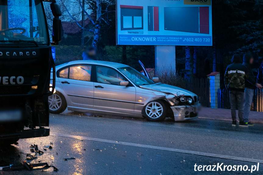 Krosno. Zderzenie samochodu osobowego z ciężarowym