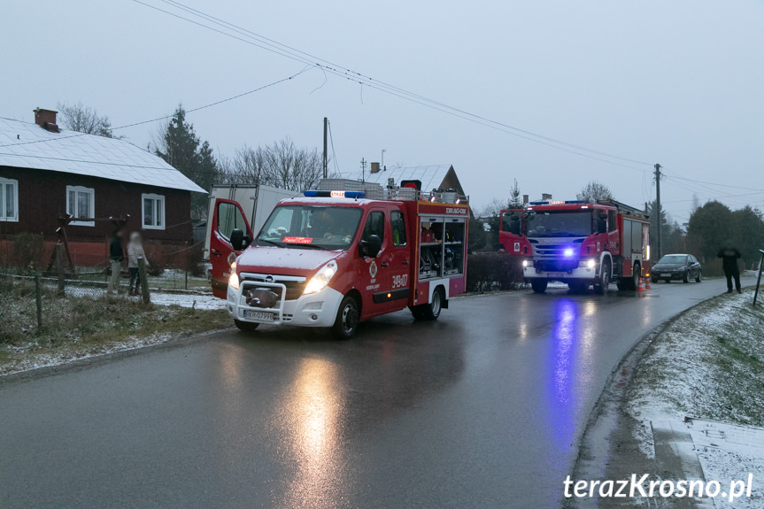 Mercedesem wjechał w słup