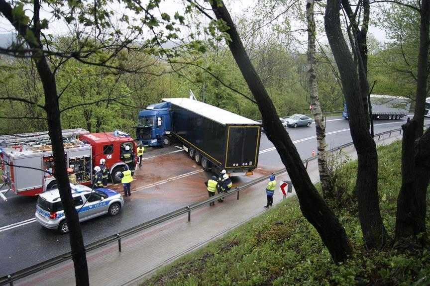 Niebezpieczna kolizja na dk19 koło  Dukli 