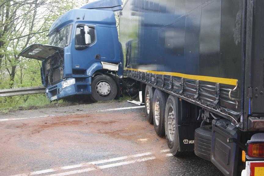 Niebezpieczna kolizja na dk19 koło  Dukli 