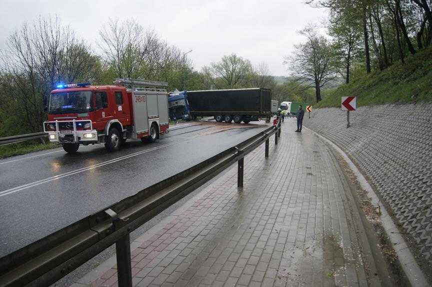 Niebezpieczna kolizja na dk19 koło  Dukli 