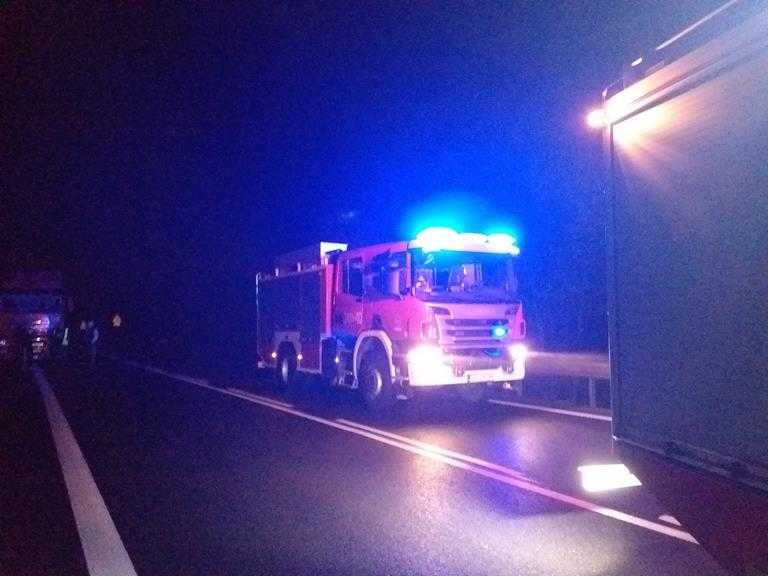 Nocne zderzenie na zakręcie śmierci 