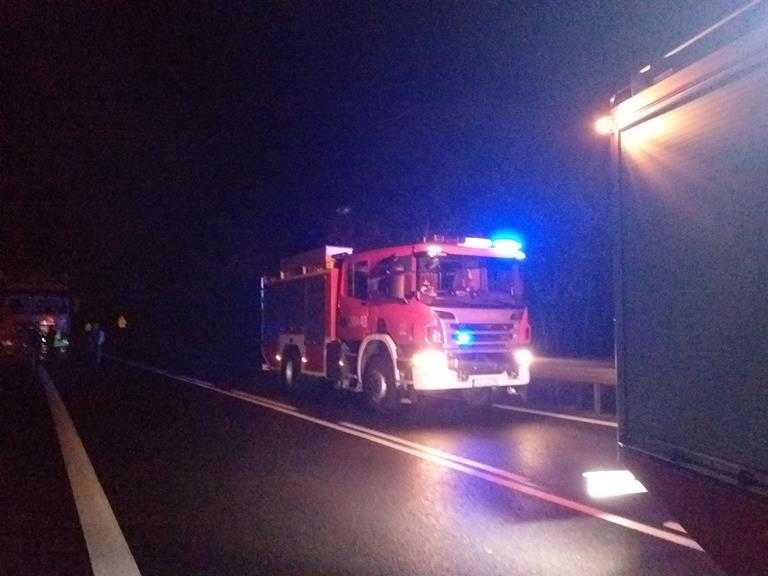 Nocne zderzenie na zakręcie śmierci 