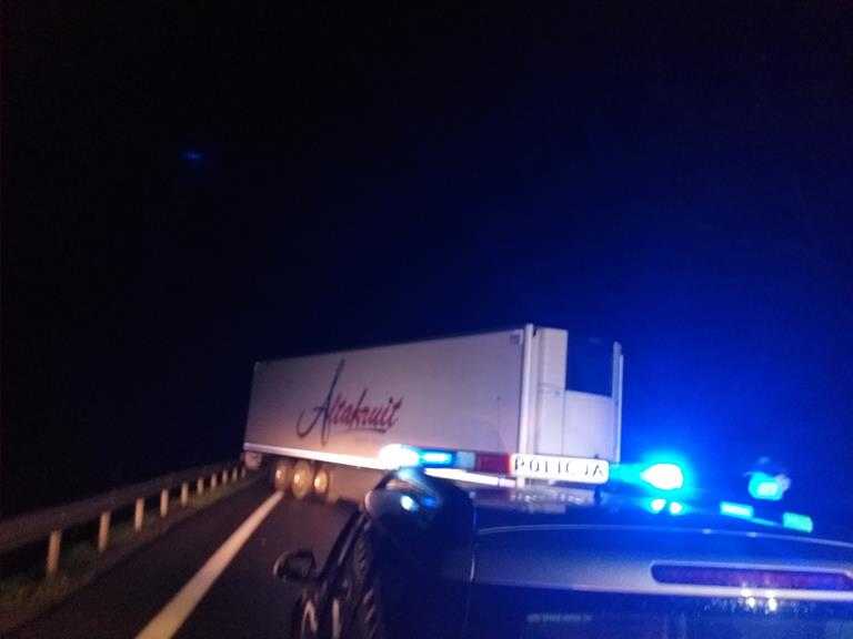 Nocne zderzenie na zakręcie śmierci 