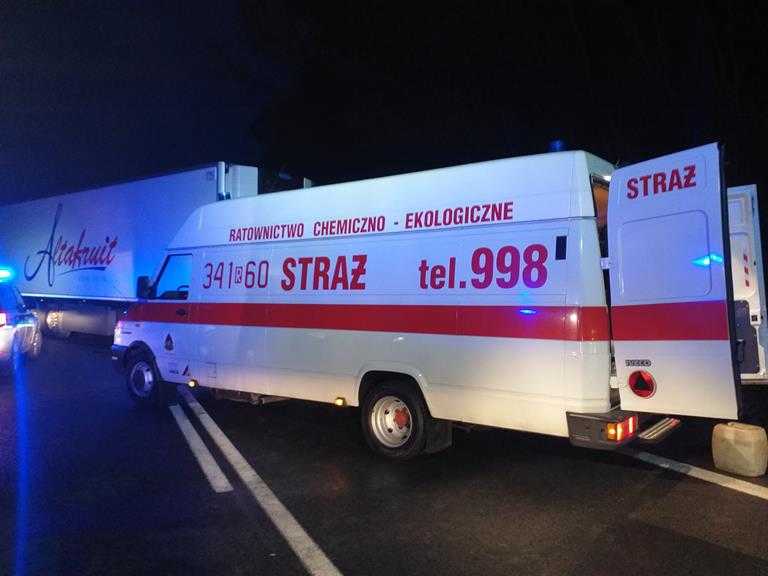 Nocne zderzenie na zakręcie śmierci 