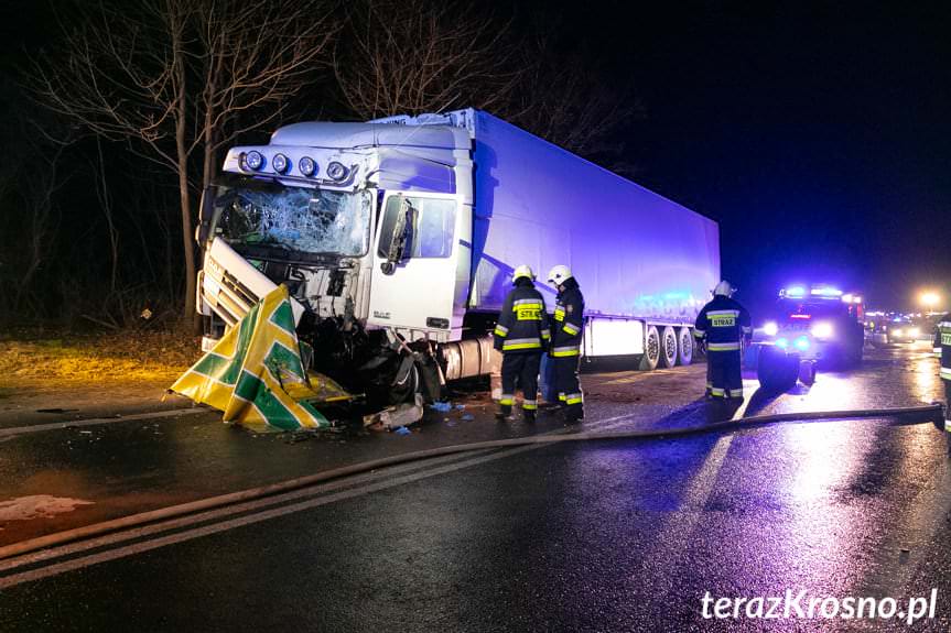 Nowa Wieś. Zderzenie dwóch samochodów ciężarowych