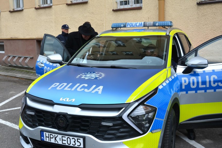 Nowe radiowozy dla przeworskich policjantów