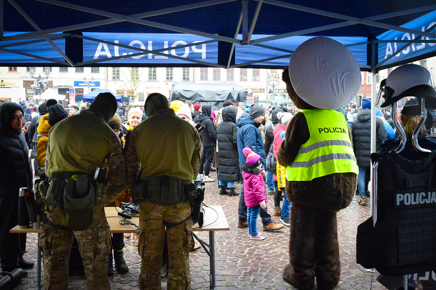 Podkarpaccy policjanci grali z WOŚP