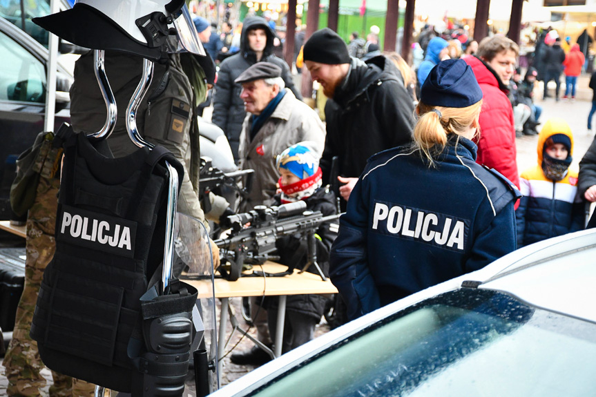 Podkarpaccy policjanci grali z WOŚP