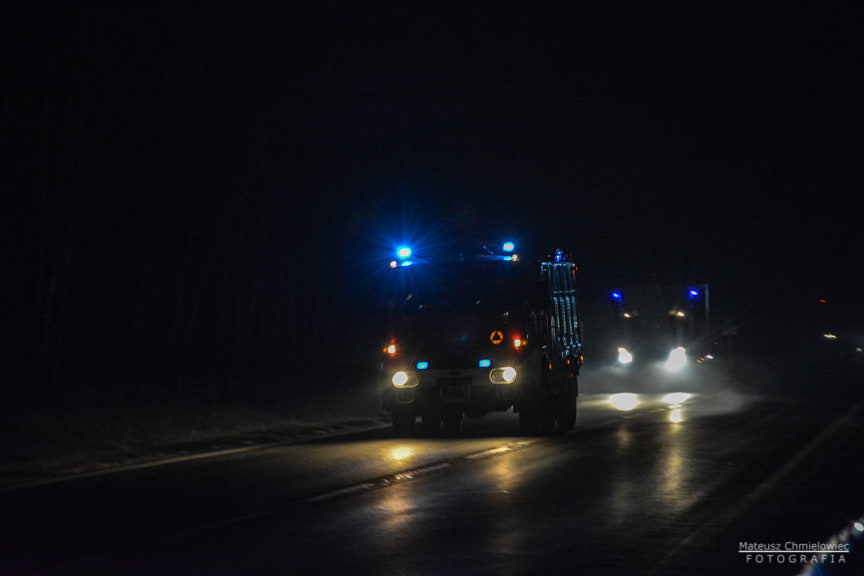 Pożar 40 wraków na złomowisku 