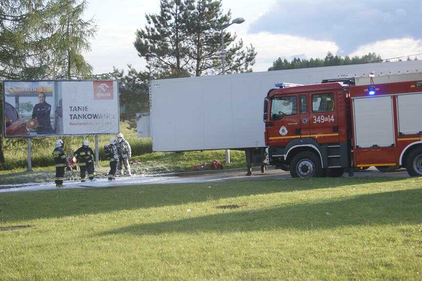 Pożar agregatu w naczepie na CPN