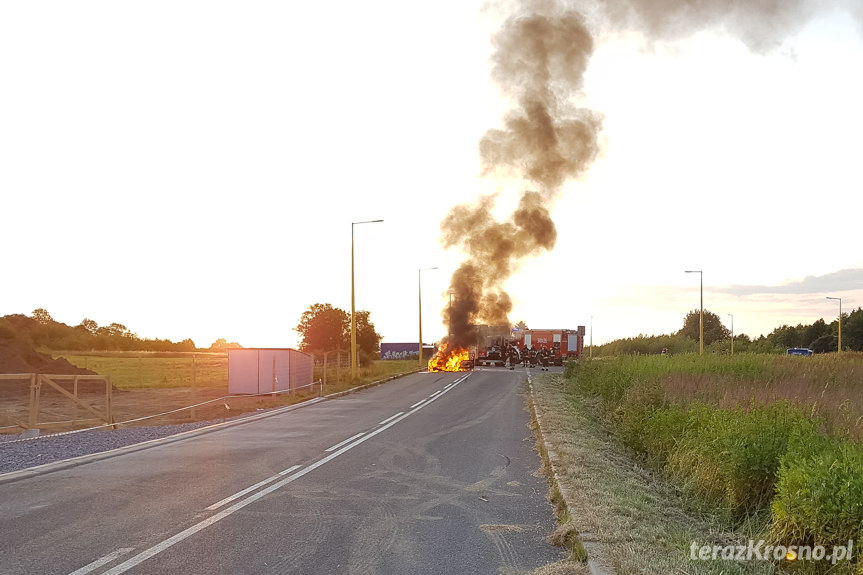 Pożar BMW w Krośnie