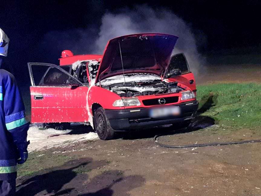 Pożar samochodu osobowego w Korczynie