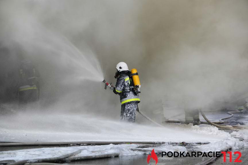 Pożar tira w Trzcianie