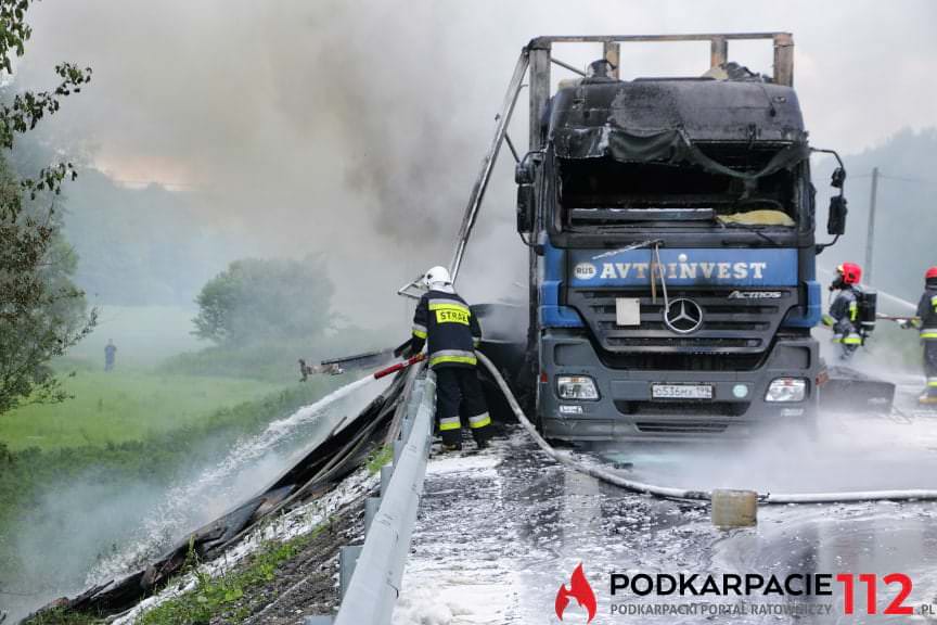 Pożar tira w Trzcianie