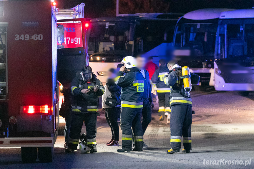 Pożar w Krośnie. Na zajezdni spłonęło kilka autokarów