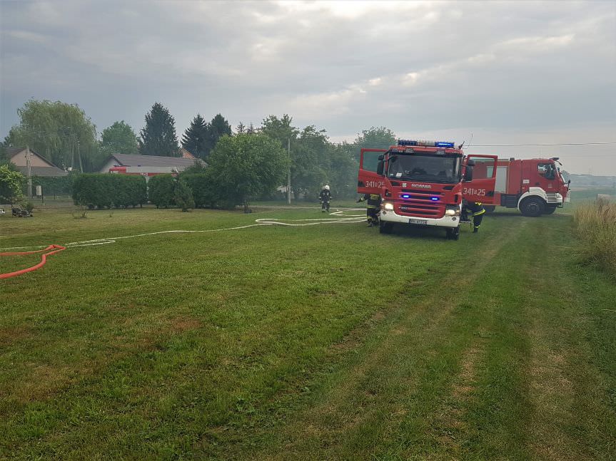 Pożar w Odrzykoniu. Spłonął budynek gospodarczy