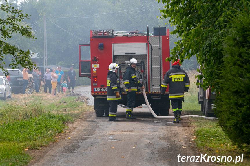 Pożar w Odrzykoniu. Spłonął budynek gospodarczy