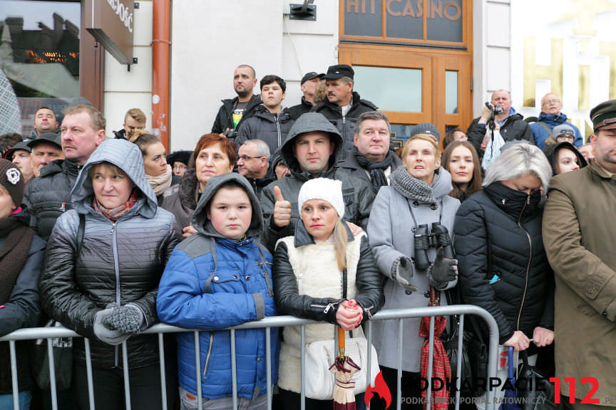 Przysięga żołnierzy WOT na rynku w Rzeszowie