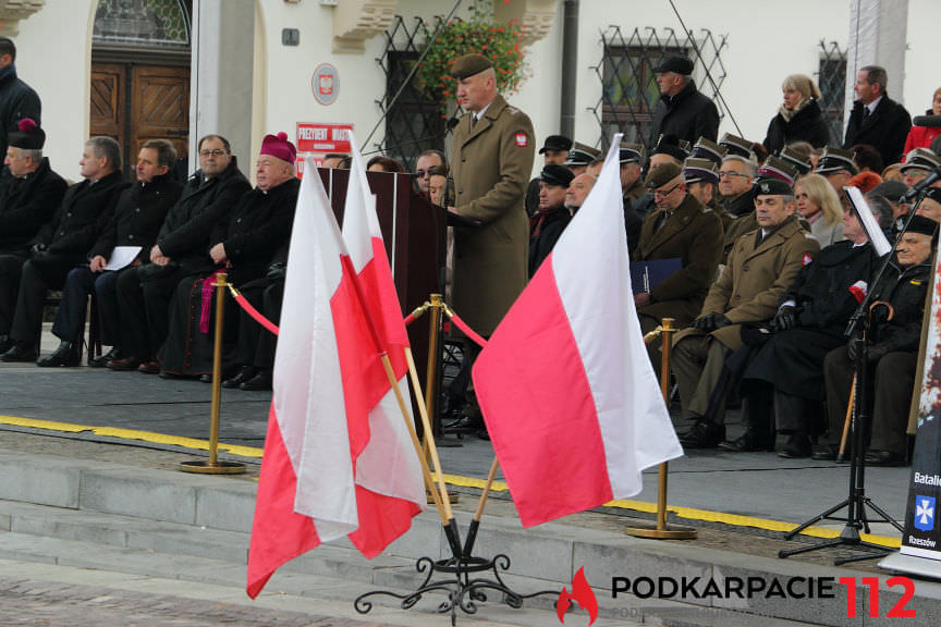 Przysięga żołnierzy WOT na rynku w Rzeszowie