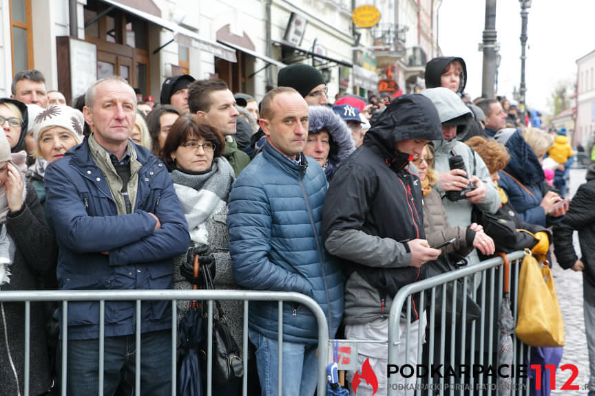 Przysięga żołnierzy WOT na rynku w Rzeszowie