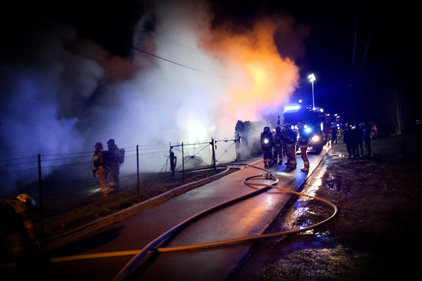 Strazów. Pożar budynku gospodarczego