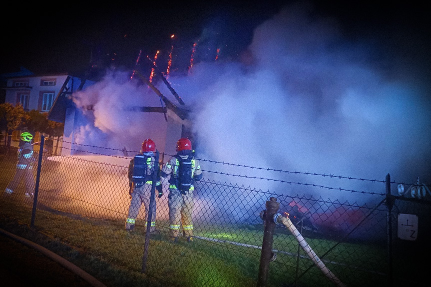 Strazów. Pożar budynku gospodarczego