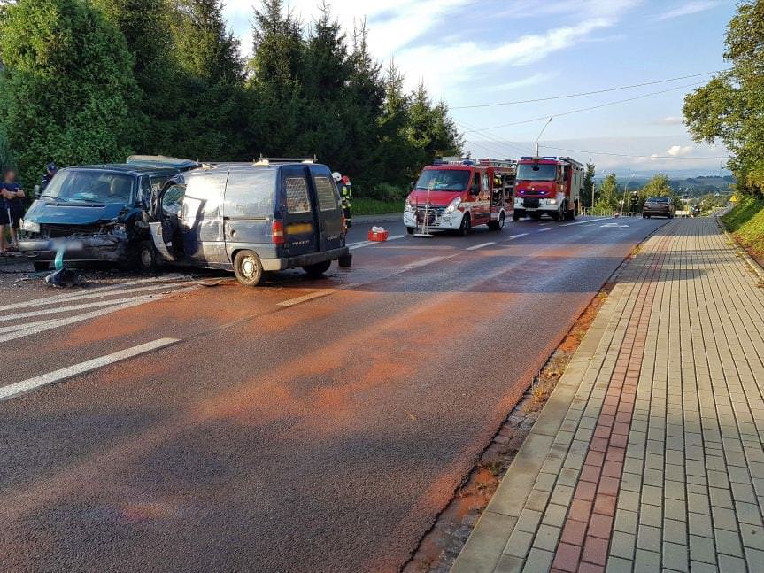 Wypadek na drodze krajowej w Jabłonicy Polskiej