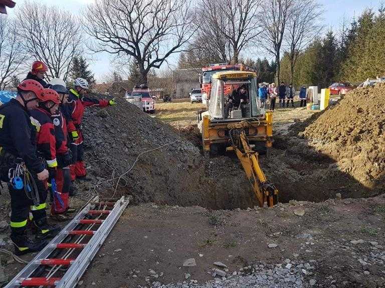 Wypadek przy pracach ziemnych 